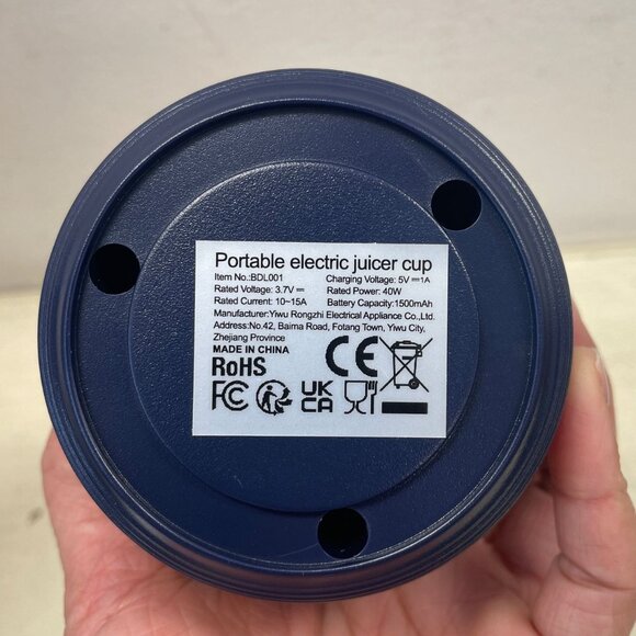 NIB - Small Portable Juicer Blender, Gray - USB-C Charging Cable - Picture 9 of 13